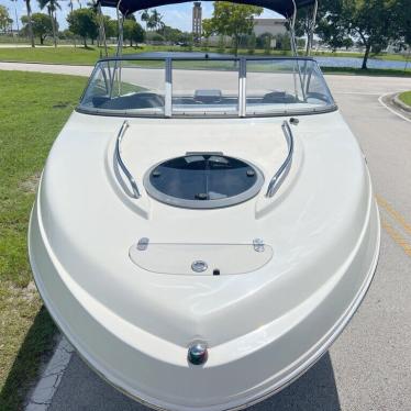 2018 Stingray 208 cr cabin