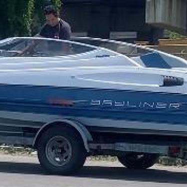 1992 Bayliner 20ft boat