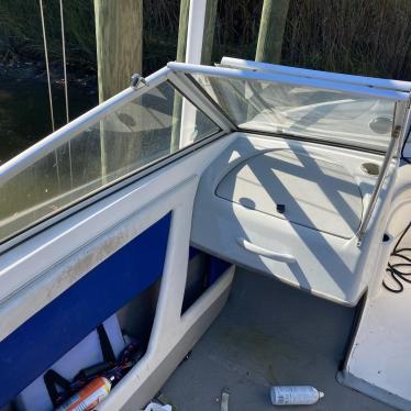 2006 Bayliner 19ft boat