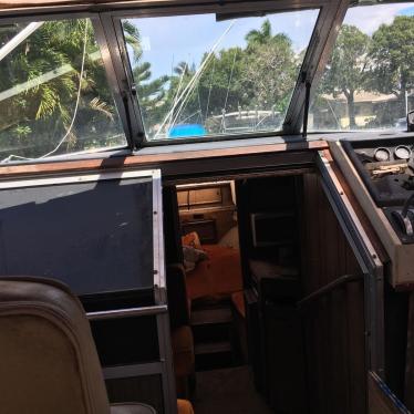 1979 Sea Ray 30ft boat