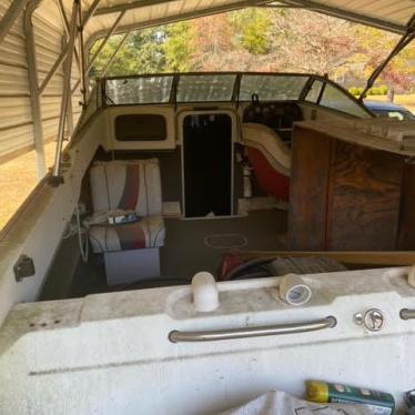 1992 Stingray 21ft boat