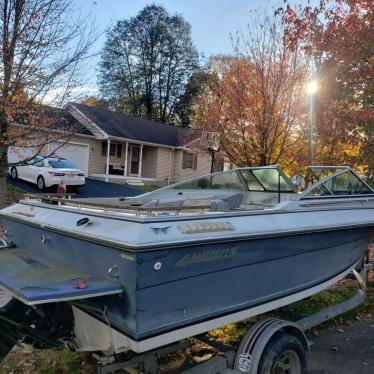 1986 Four Winns 17ft boat