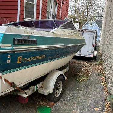 1989 Thompson 17ft boat