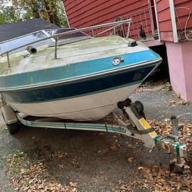 1989 Thompson 17ft boat