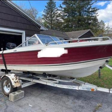 1976 Crestliner 17ft boat