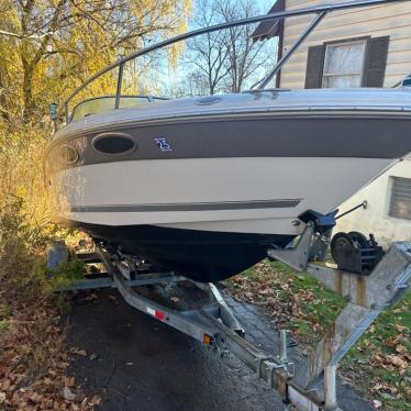 1997 Sea Ray 230 signature