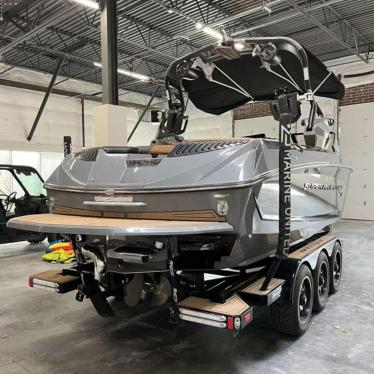 2019 Custom nautique g23