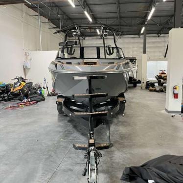 2019 Custom nautique g23