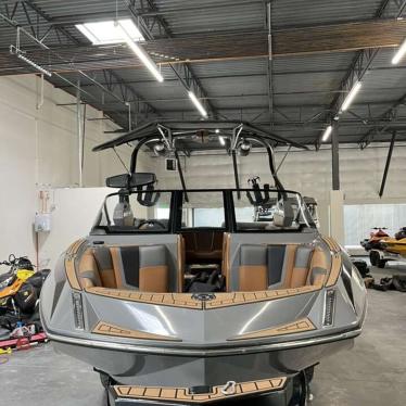 2019 Custom nautique g23