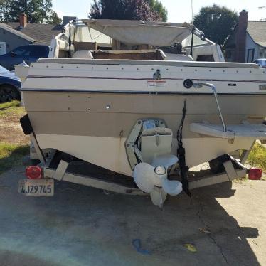 1983 Bayliner 19ft boat