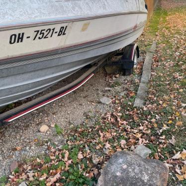 1990 Bayliner 17ft boat