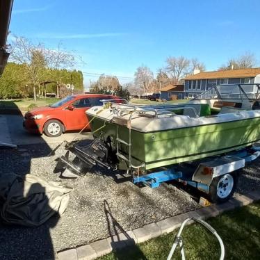 1974 Bayliner 18ft boat