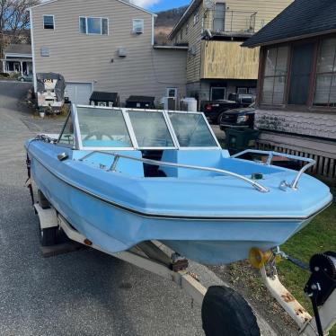 1980 Glastron 14ft boat