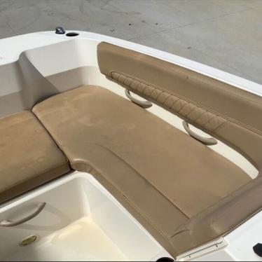 2020 Bayliner dx2200