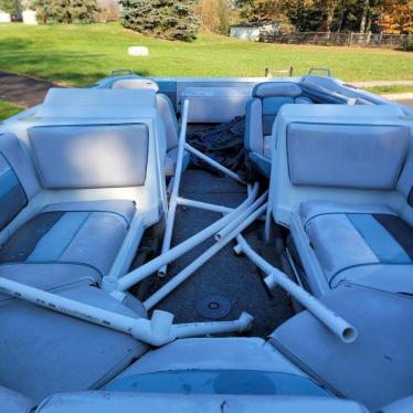 1989 Four Winns 18ft boat