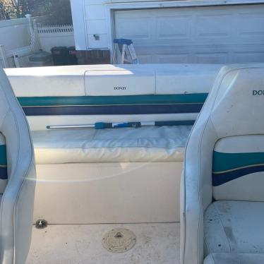 1996 Donzi medalion 21ft boat