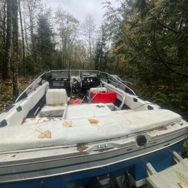 1988 Bayliner capri 17ft boat