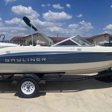 2011 Bayliner br185