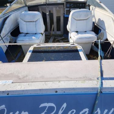 1988 Wellcraft 19ft boat