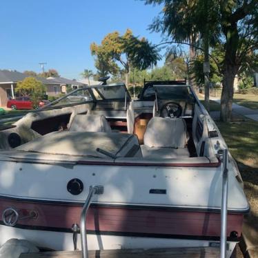 1985 Bayliner 19ft boat