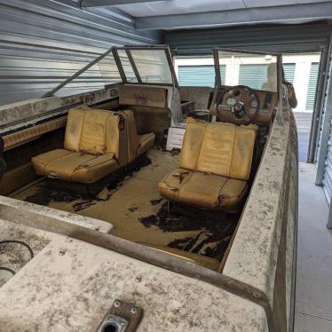 1974 Glastron 17ft boat