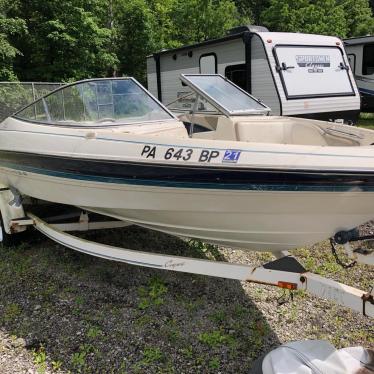 1995 Bayliner 20ft boat