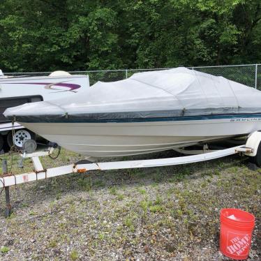 1995 Bayliner 20ft boat