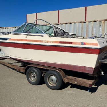 1985 Century 22ft boat