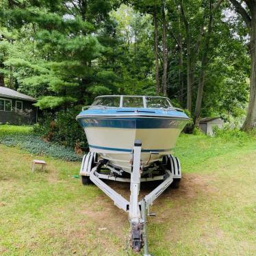 1987 Sea Ray 21ft boat