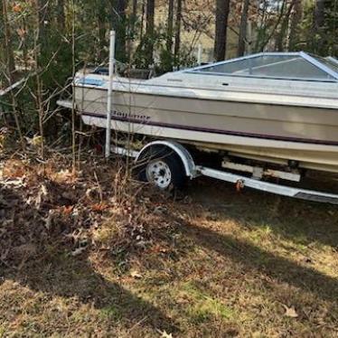 1997 Bayliner 18ft boat