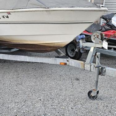 1999 Bayliner 19ft boat