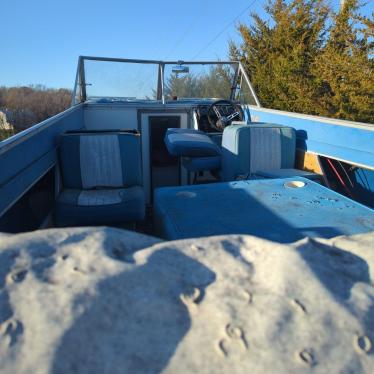 1979 Starcraft 22ft boat