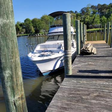 1976 Trojan 30ft boat