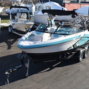 2016 Chaparral 223 vrx