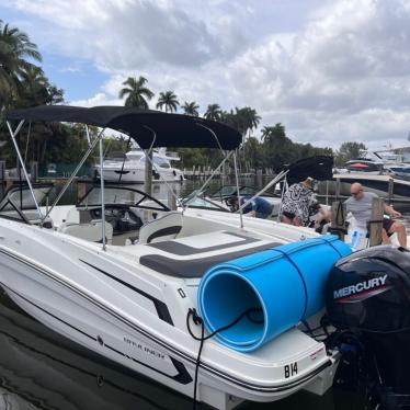 2022 Bayliner vr5