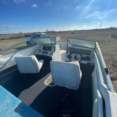 1988 Wellcraft 16ft boat