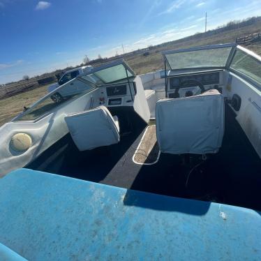 1988 Wellcraft 16ft boat