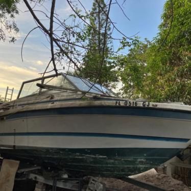 1988 Bayliner 21ft boat