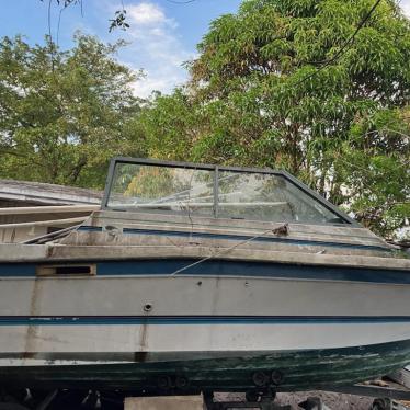 1988 Bayliner 21ft boat