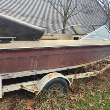 1985 Mercruiser 21ft boat