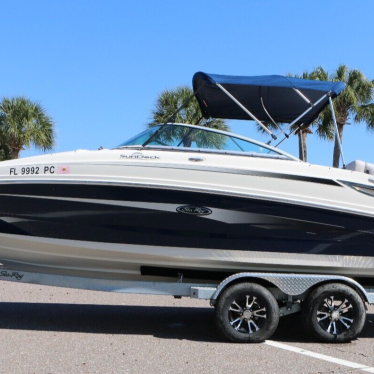 2010 Sea Ray sundeck