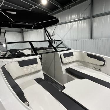 2021 Bayliner vr6 bowrider