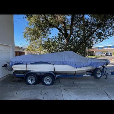 1999 Larson 21ft boat