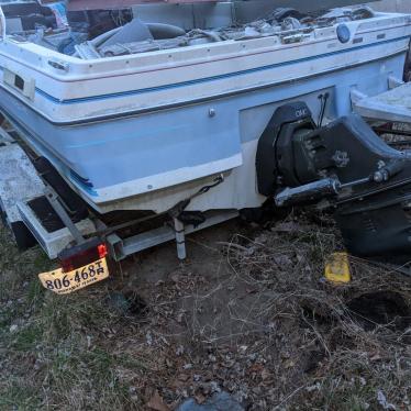 1988 Bayliner 16ft boat