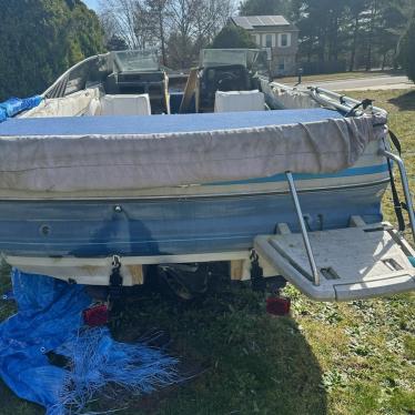 1989 Bayliner 19ft boat