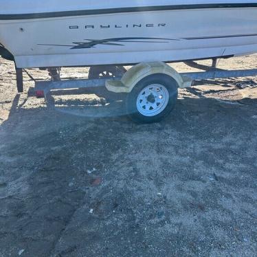 2004 Bayliner 175 br runabout