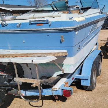 1983 Sea Ray 23ft boat