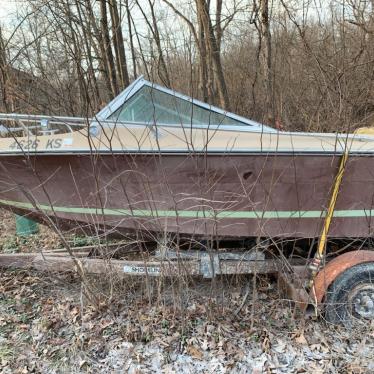 1996 Century 18ft boat