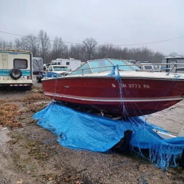 1973 Sea Ray 19ft boat