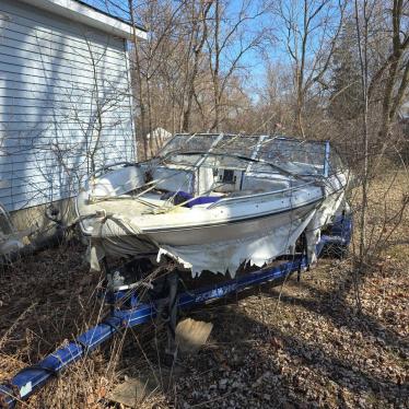 1991 Four Winns 18ft boat